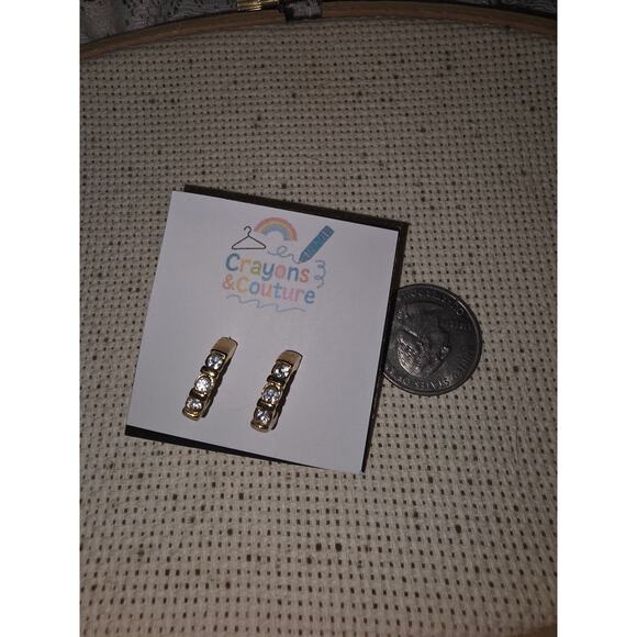 VTG GoldTone Mini Hoop Peirced Earrings Rhinestone Minimalist  GorpCore Daily - Picture 2 of 2